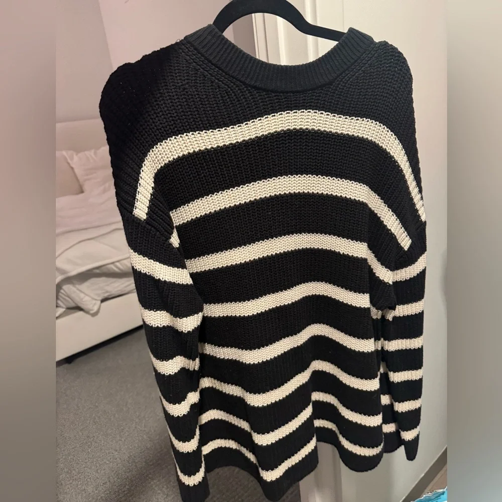 Striped sweater - Picture 2 of 2